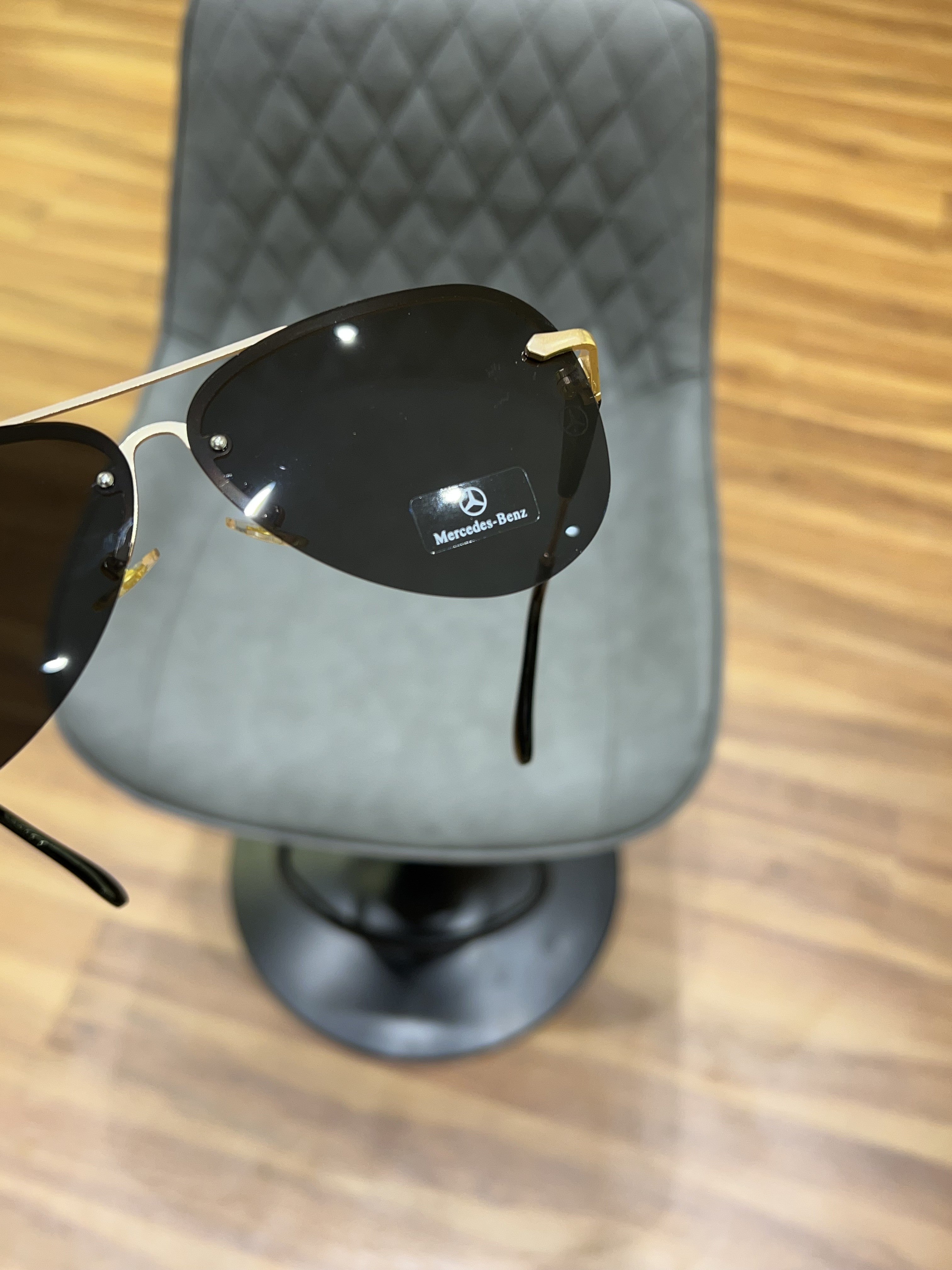 gold_black
