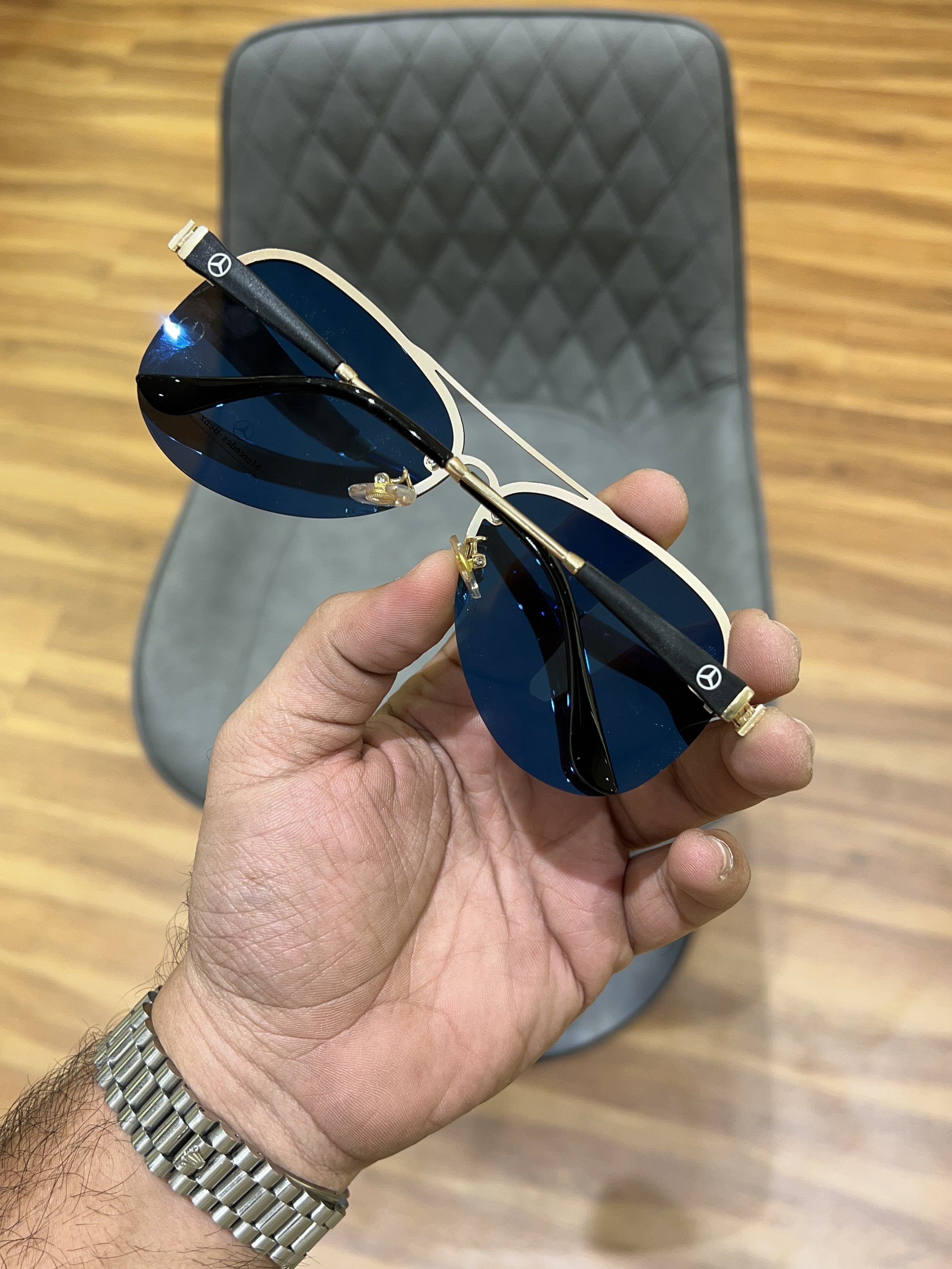 gold_black