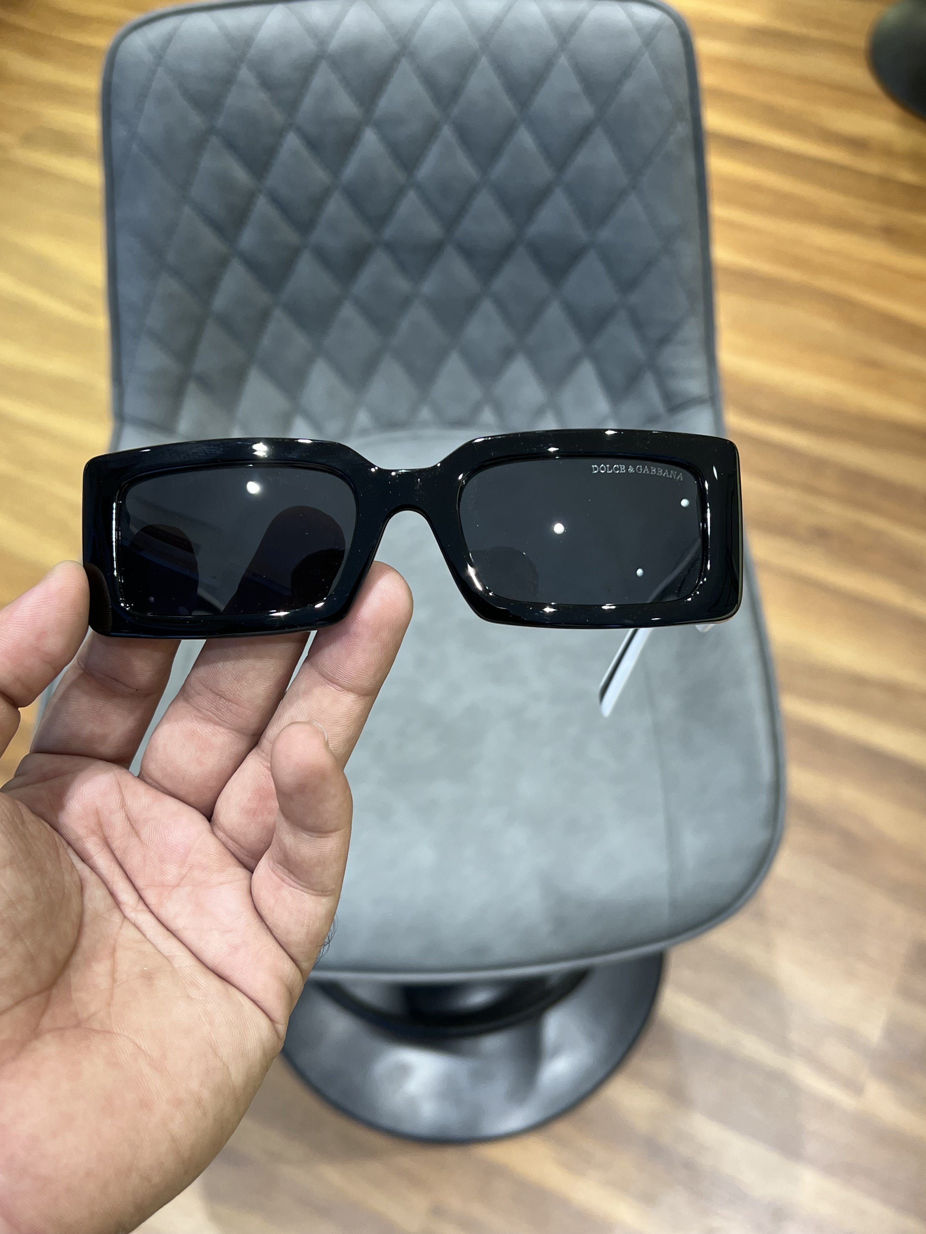6187_full_black