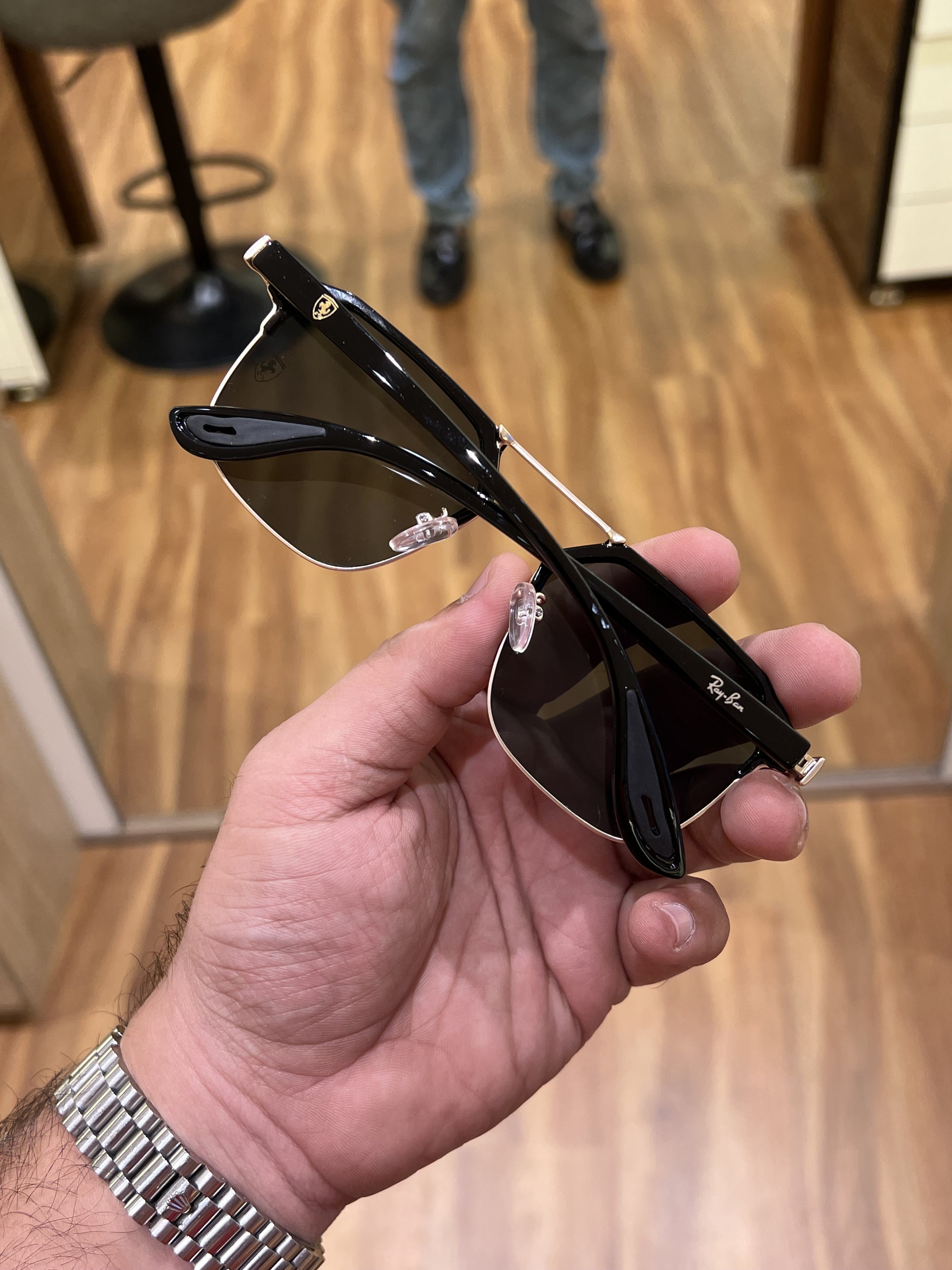 04 gold green (black tip)