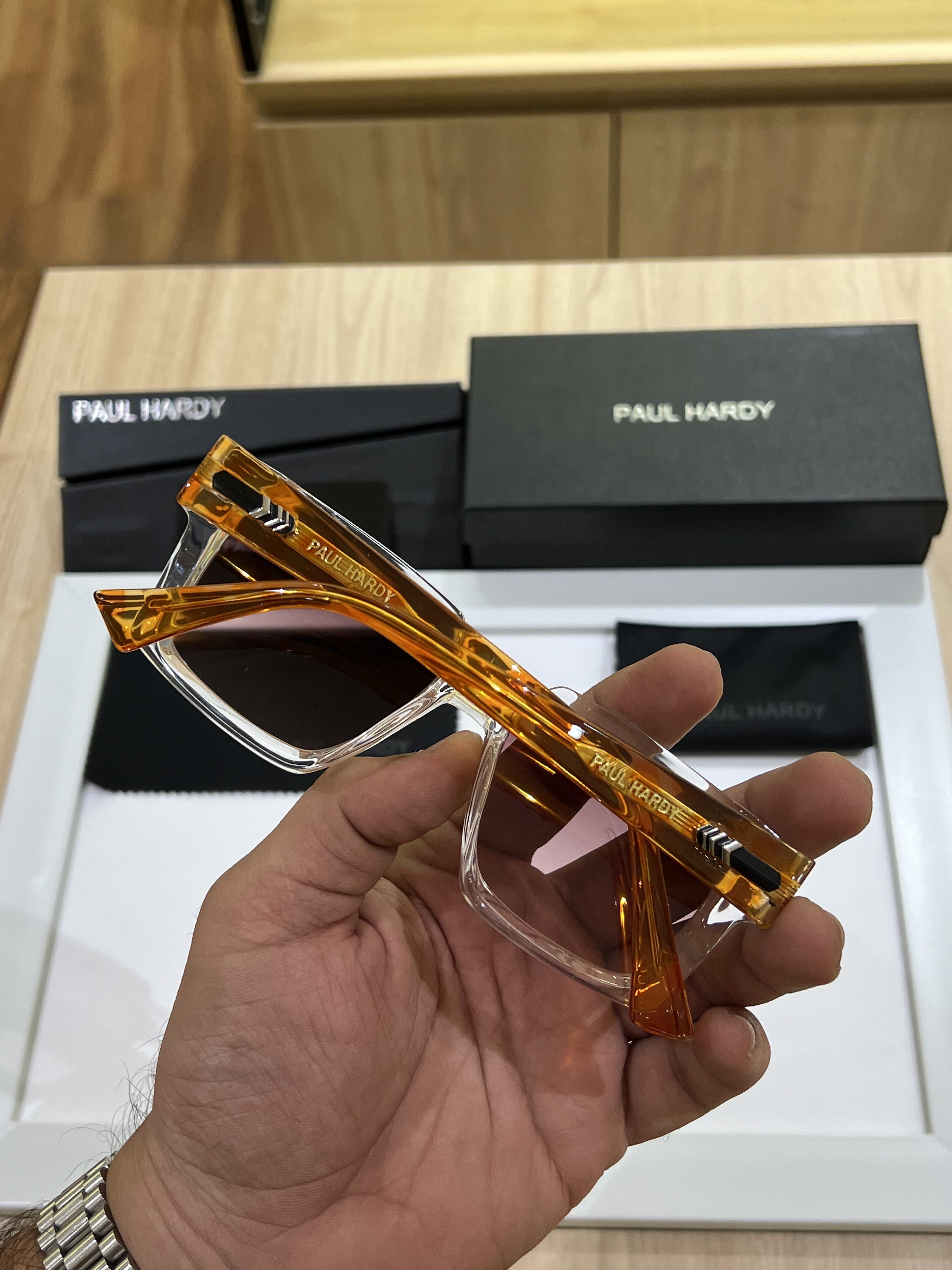 3201 transparent