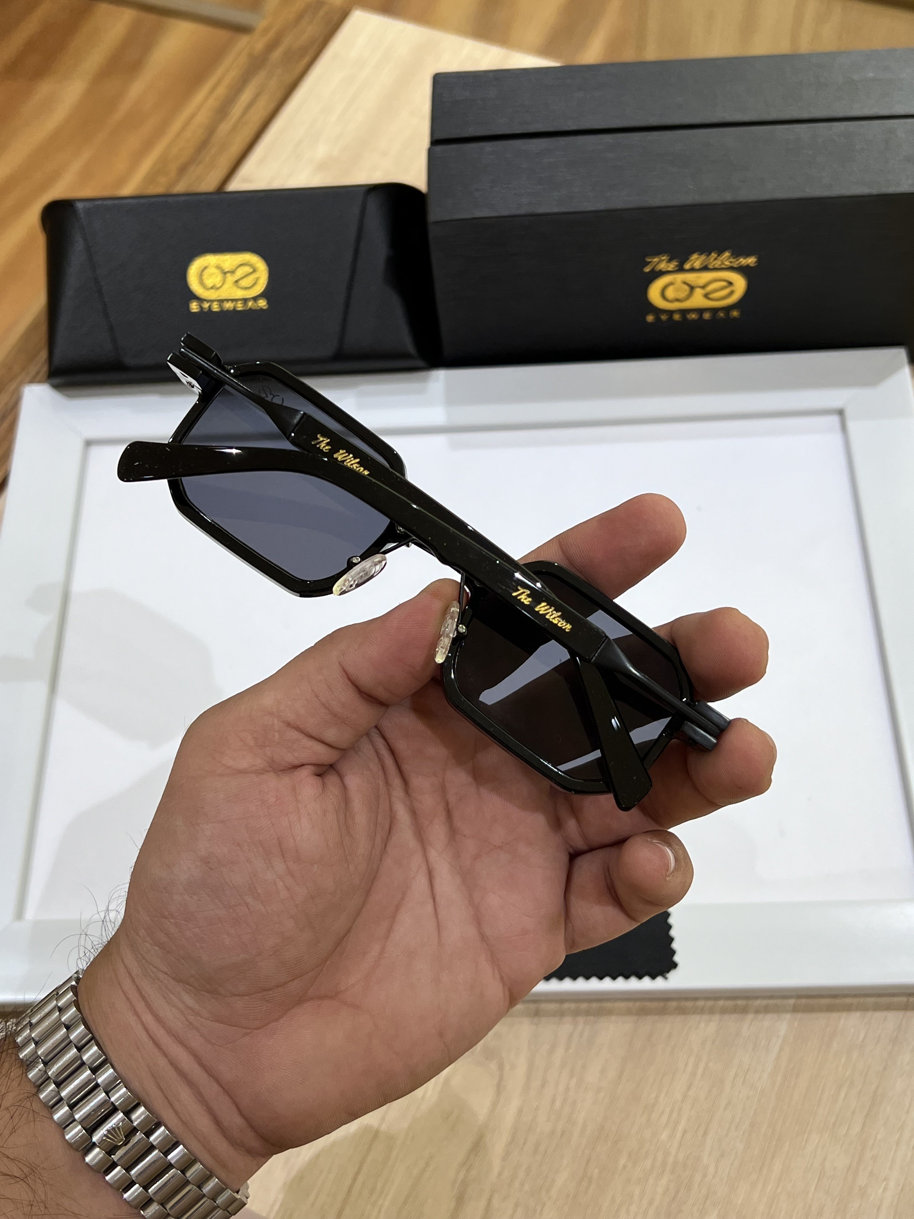 6158 full black