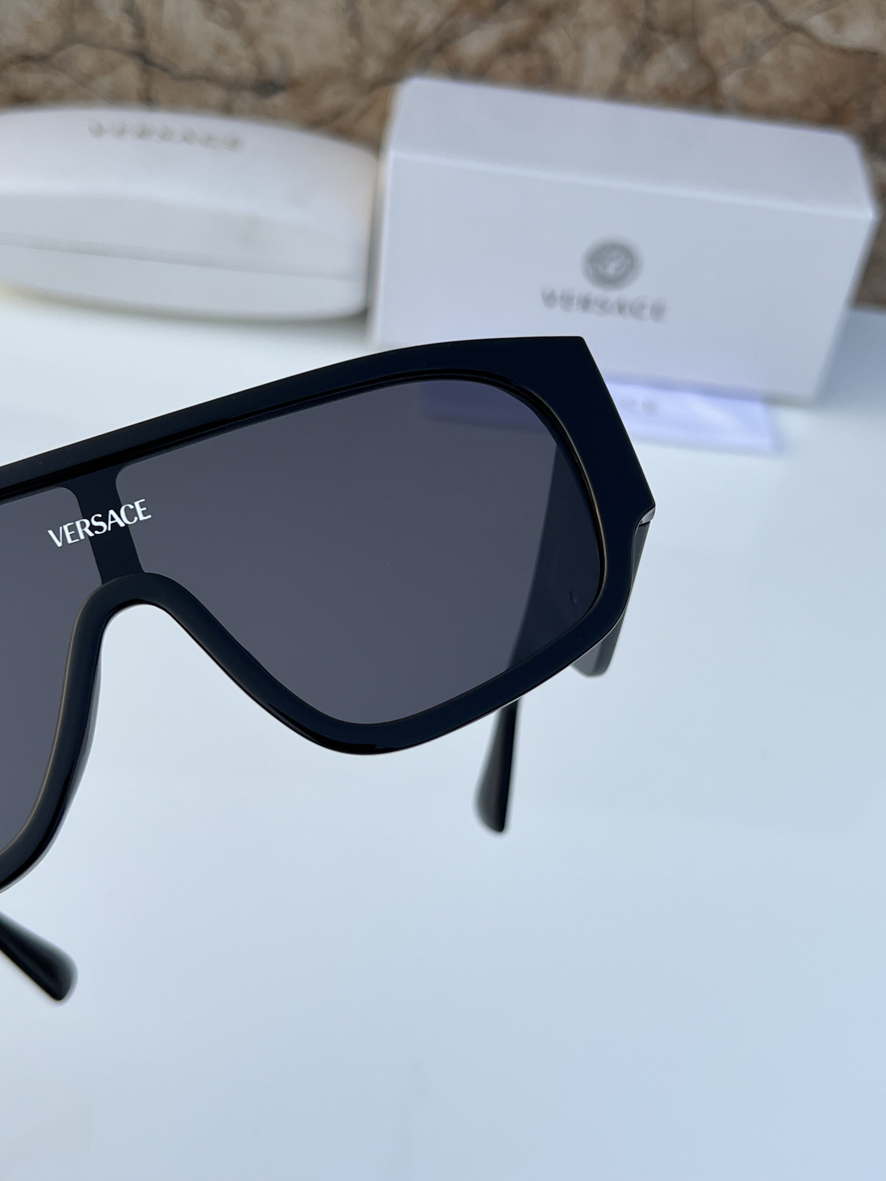 6014_full_black