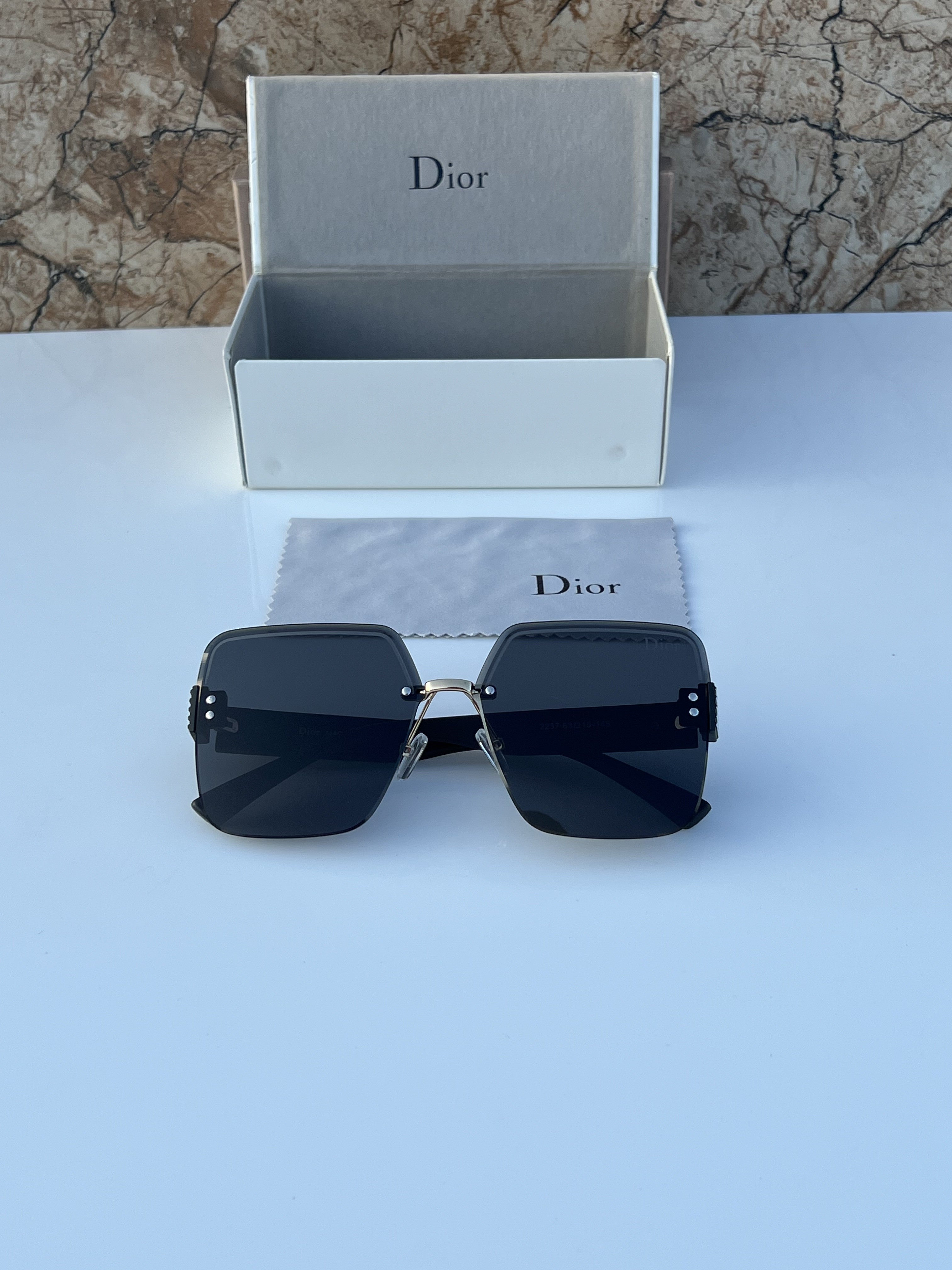 2237_black