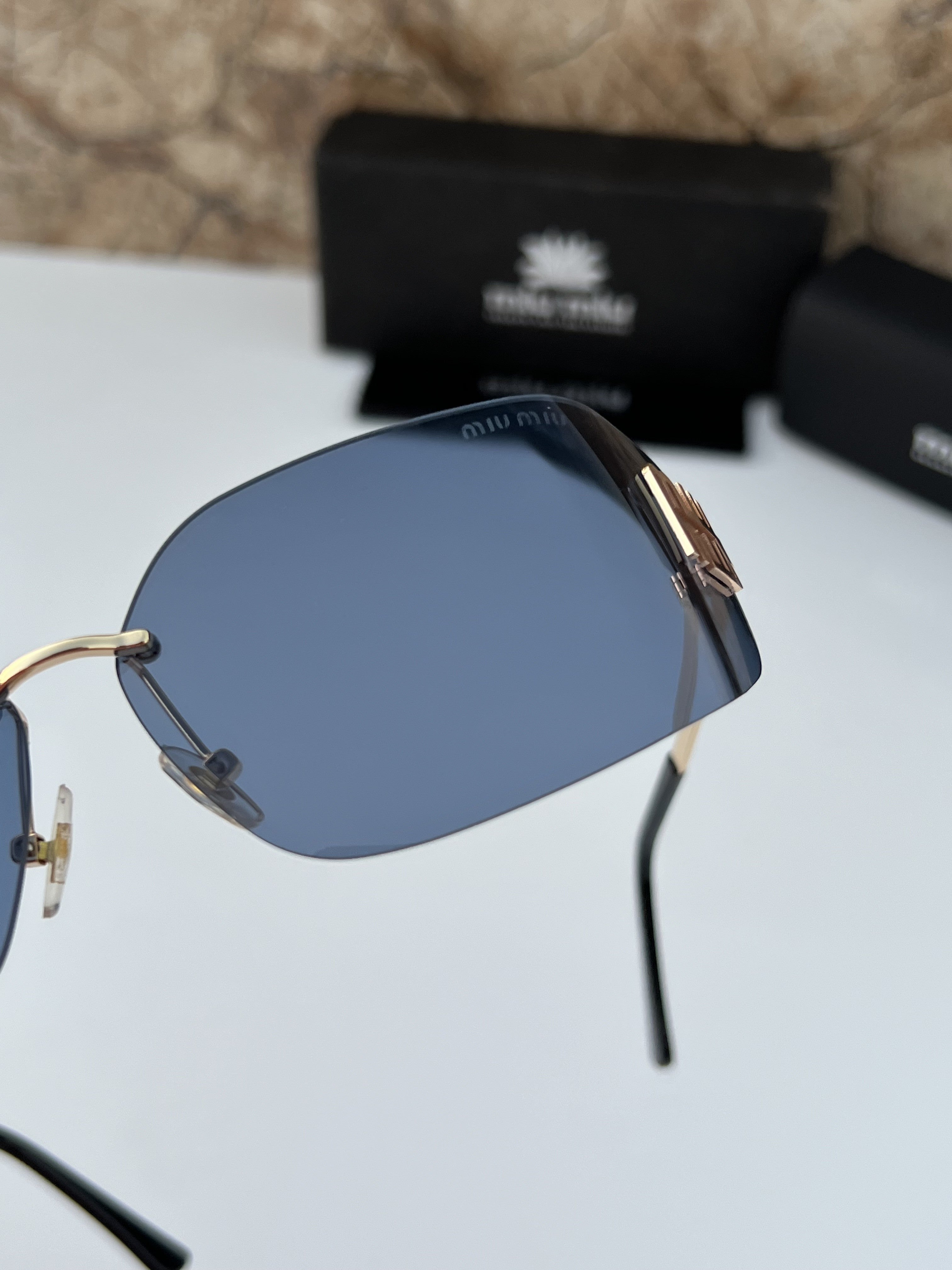 gold_blue
