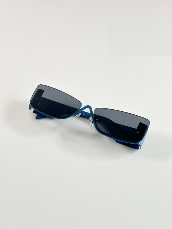 043_blue