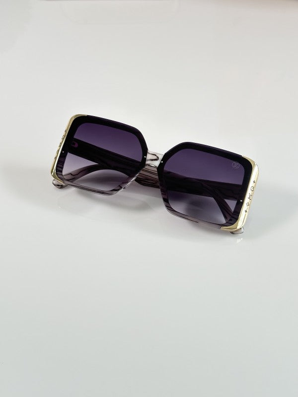 1089 gold black