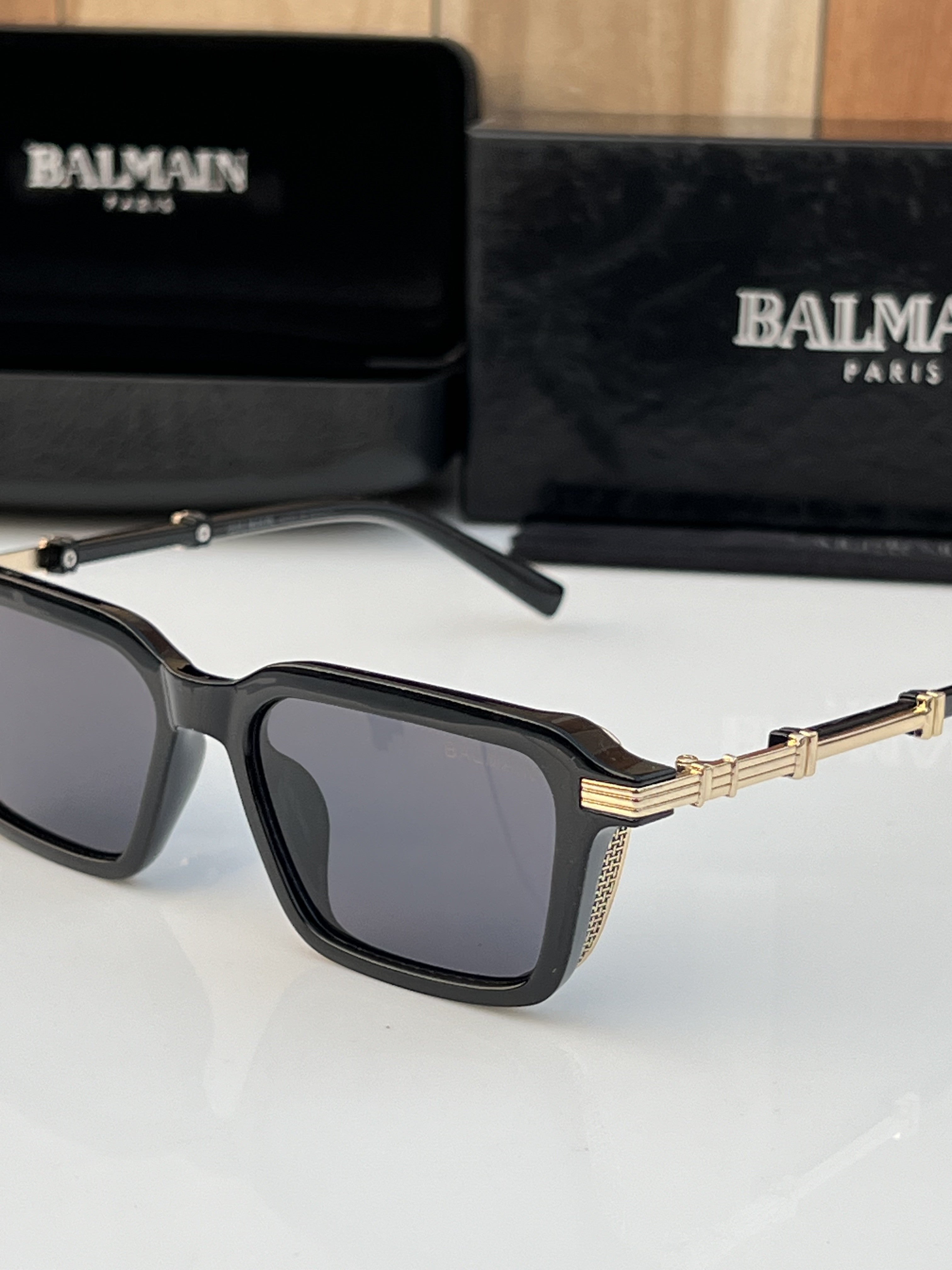 98086_black_gold
