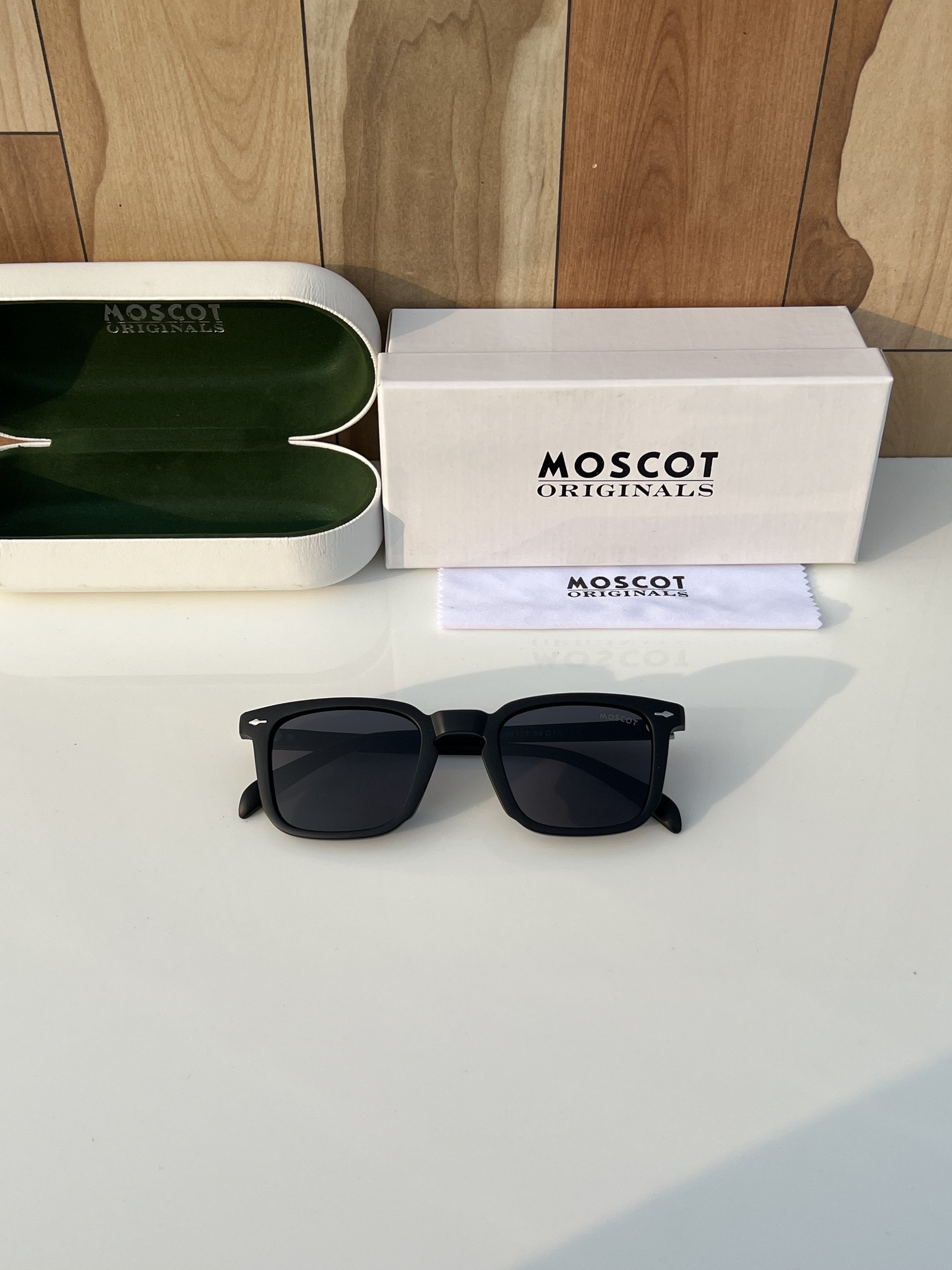 98122_matt_black