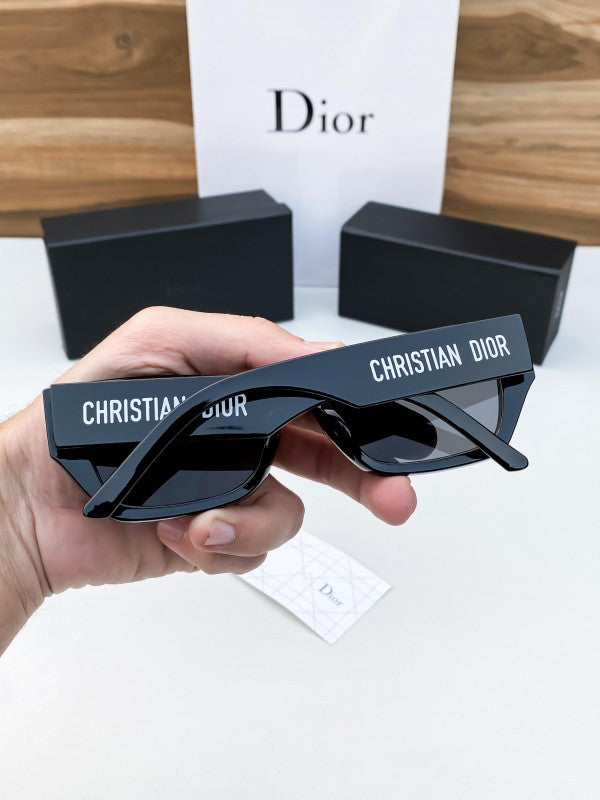 DIO_R_Black_3342