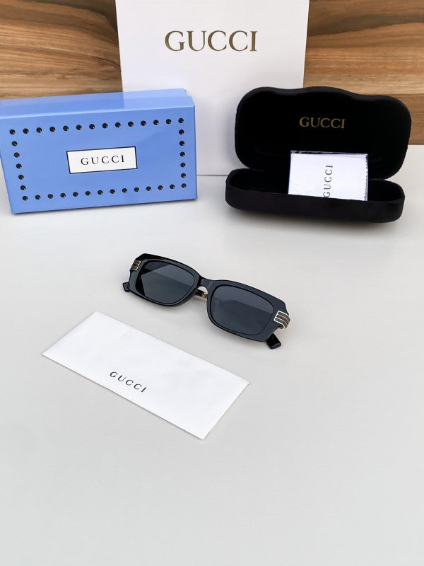 Guc_ci_gold_black_8358