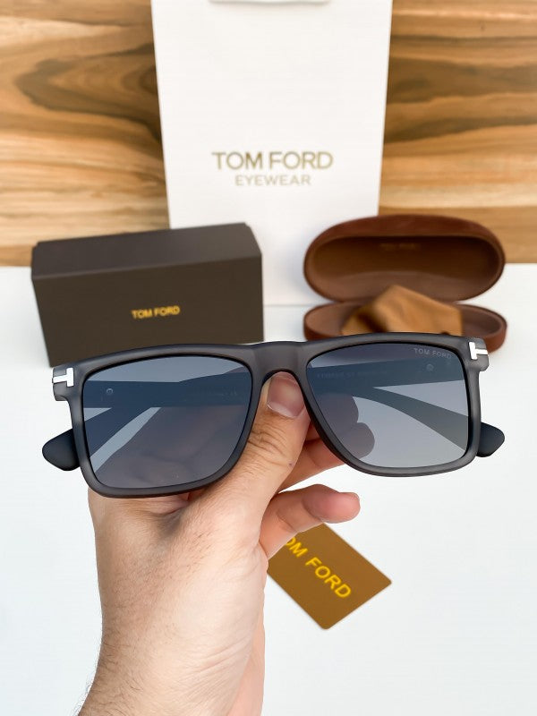 Tom_ford grey black 553