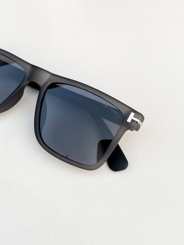Tom_ford grey black 553