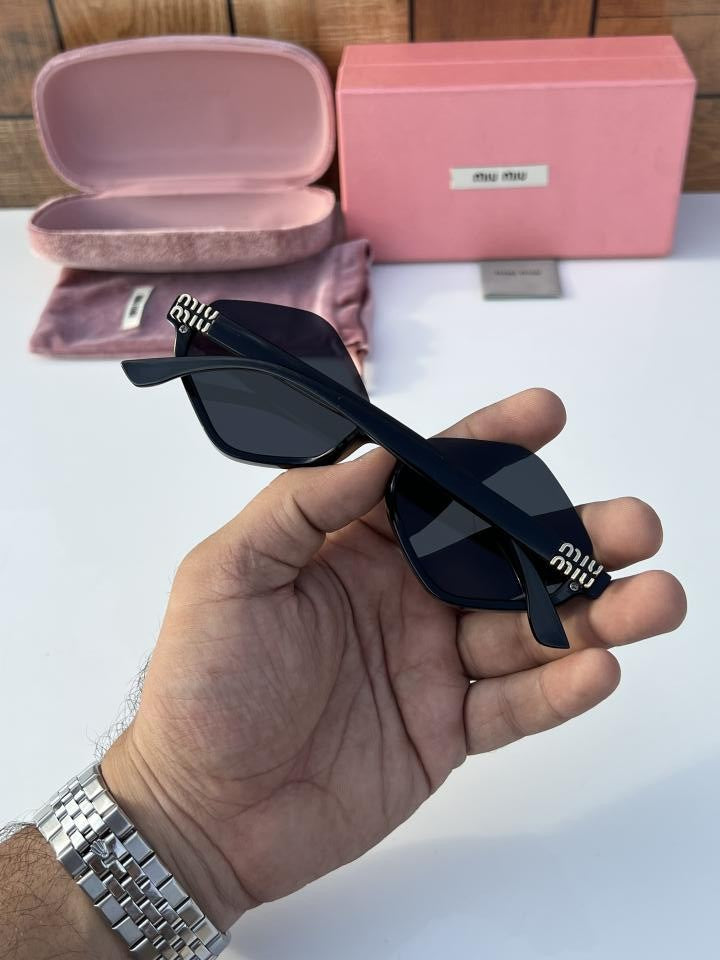 Miu miu 113 black gold