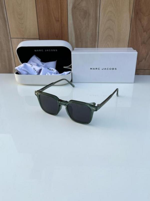 Marc_jacobs_attachment_green