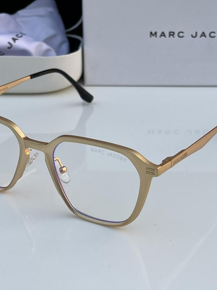 Marc_jacobs_502_gold_plano