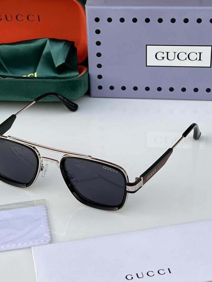 Gucci_617_silver_black
