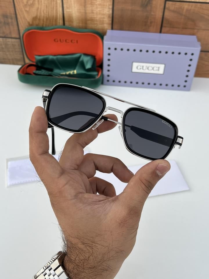 Gucci_617_silver_black