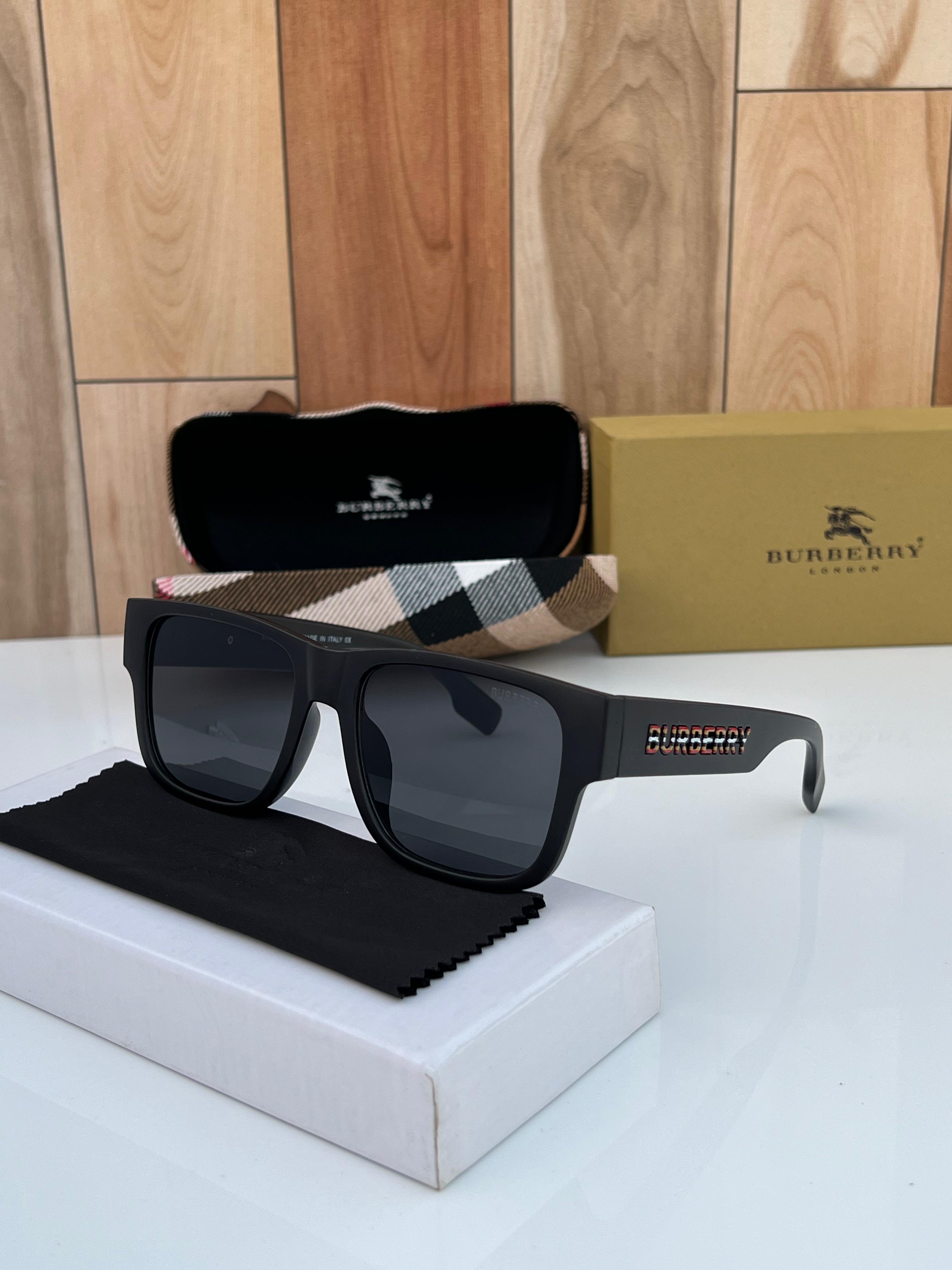 Luxurious Aaa quality sunglass