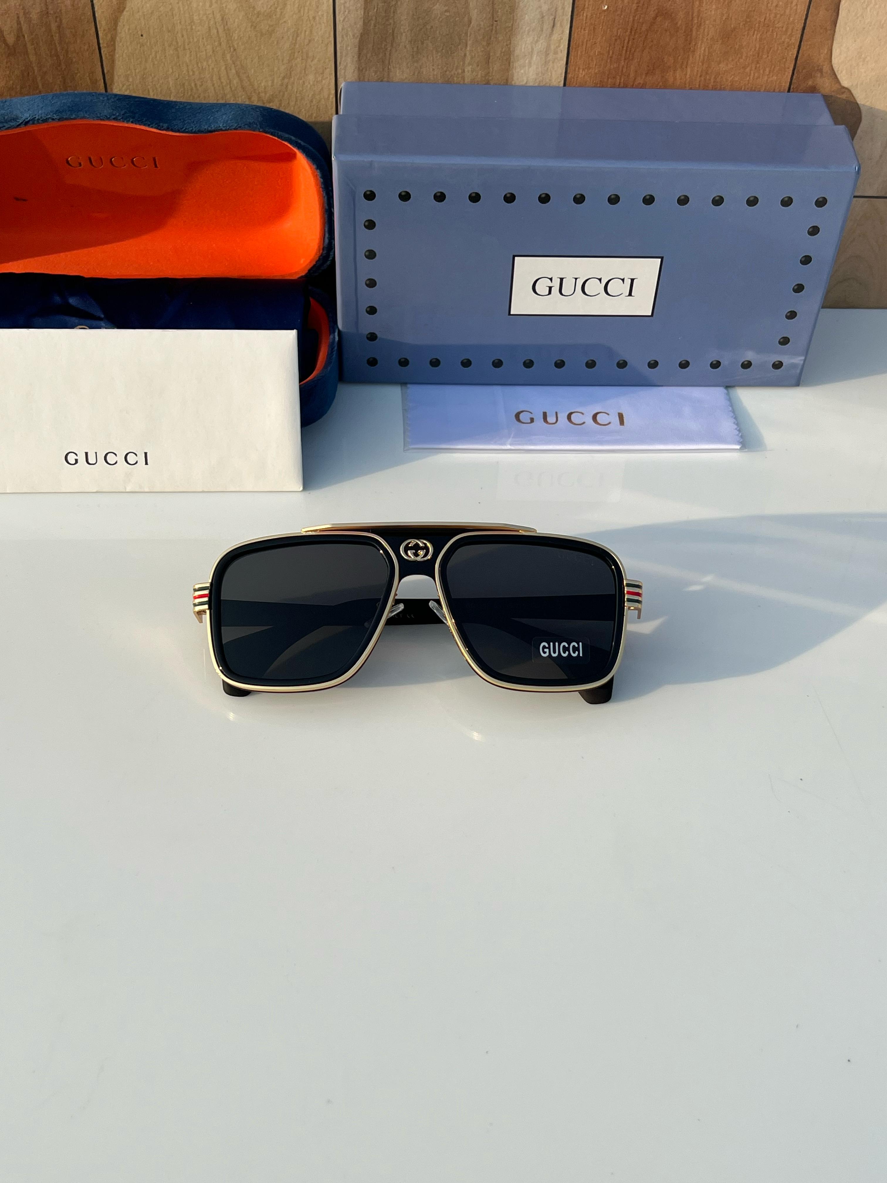 Gucci Black Unisex Sunglass