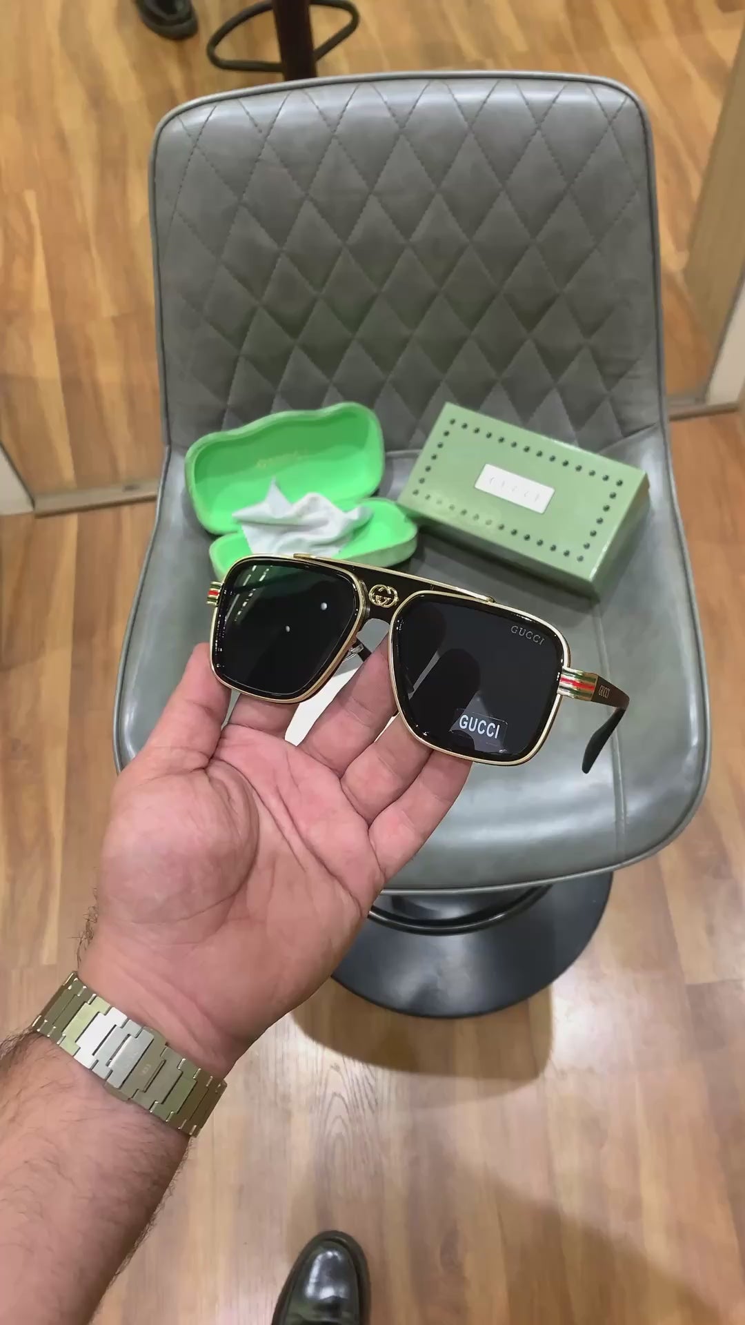Gucci Black Unisex Sunglass