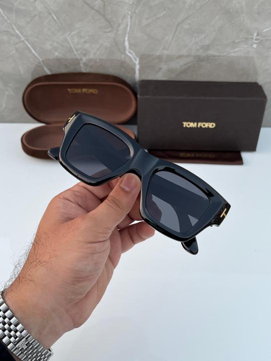 Tomford_new celebrity edition