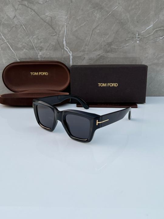 Tomford_new celebrity edition