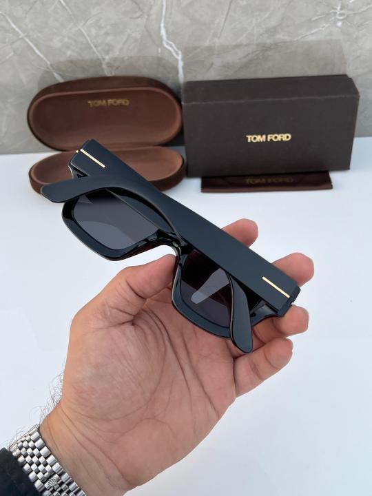 Tomford_new celebrity edition