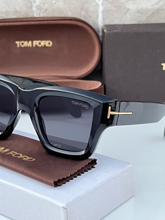 Tomford_new celebrity edition